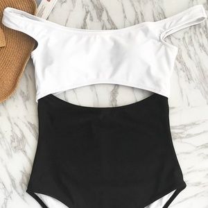 Cupshe Time for You Dropped Shoulder One- Piece
